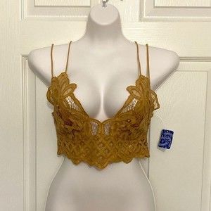 Free people Adelle bralette nude size Medium NWT